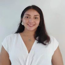 Psicóloga Dominique Cárcamo, psicóloga clínica en Santiago Centro